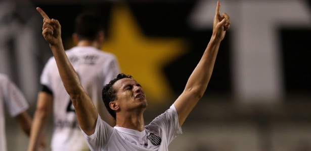 Leandro Damião quebrou jejum de gols recentemente, mas segue em má fase - Friedemann Vogel/Getty Images