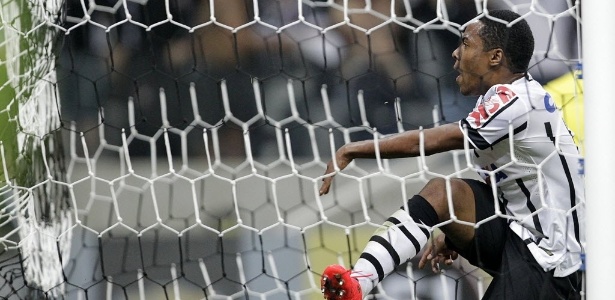 Elias faz o primeiro duelo contra o Flamengo desde que deixou o clube neste ano - Reinaldo Canato/UOL
