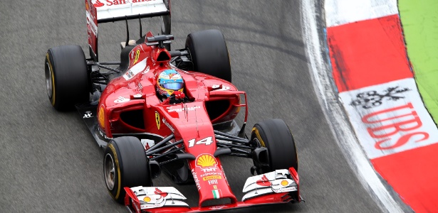 Sucessor do F14T (foto), modelo da Ferrari para 2015 é batizado provisoriamente de 666 - Mark Thompson/Getty Images