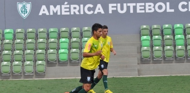  Apesar de ter treinado pouco, Renan Oliveira foi decisivo em sua estreia pelo América na vitória sobre a Ponte Preta - Divulgação/Site do América-MG
