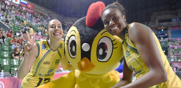 Sheilla e Fabiana receberam férias, mas tentam não se distanciar do cotidiano da seleção brasileira - FIVB/Divulgação