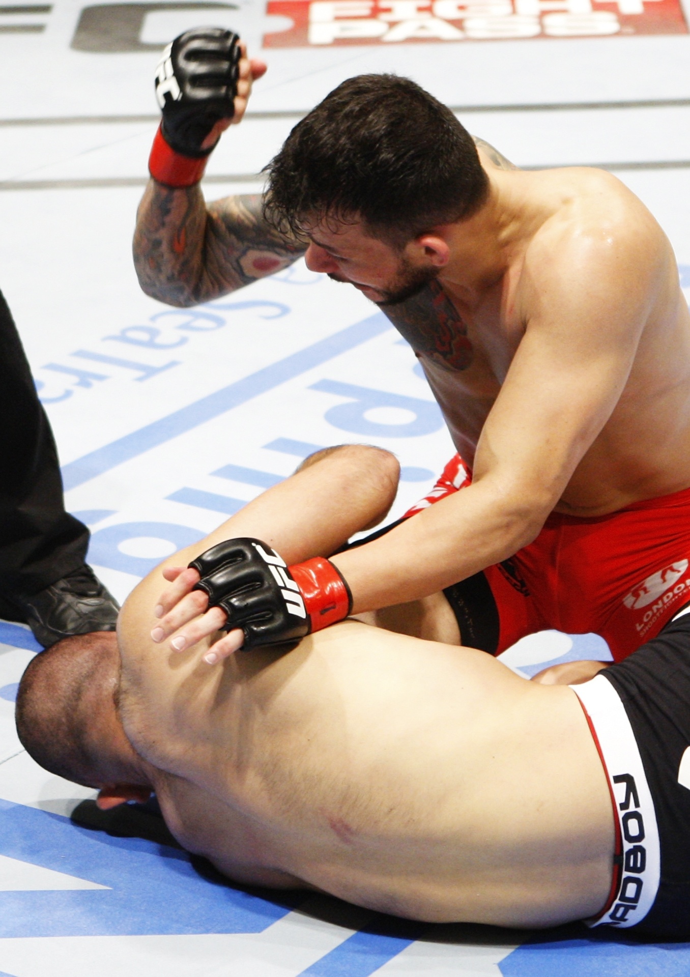 Alberto Mina nocauteia japonês em uma luta emocionante no UFC de Macau - Mitch Viquez/Zuffa LLC/Zuffa LLC via Getty Images