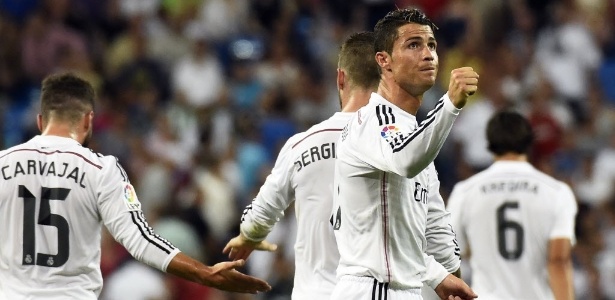 Cristiano Ronaldo comemora gol contra o Córdoba pelo Campeonato Espanhol - AFP PHOTO/ GERARD JULIEN