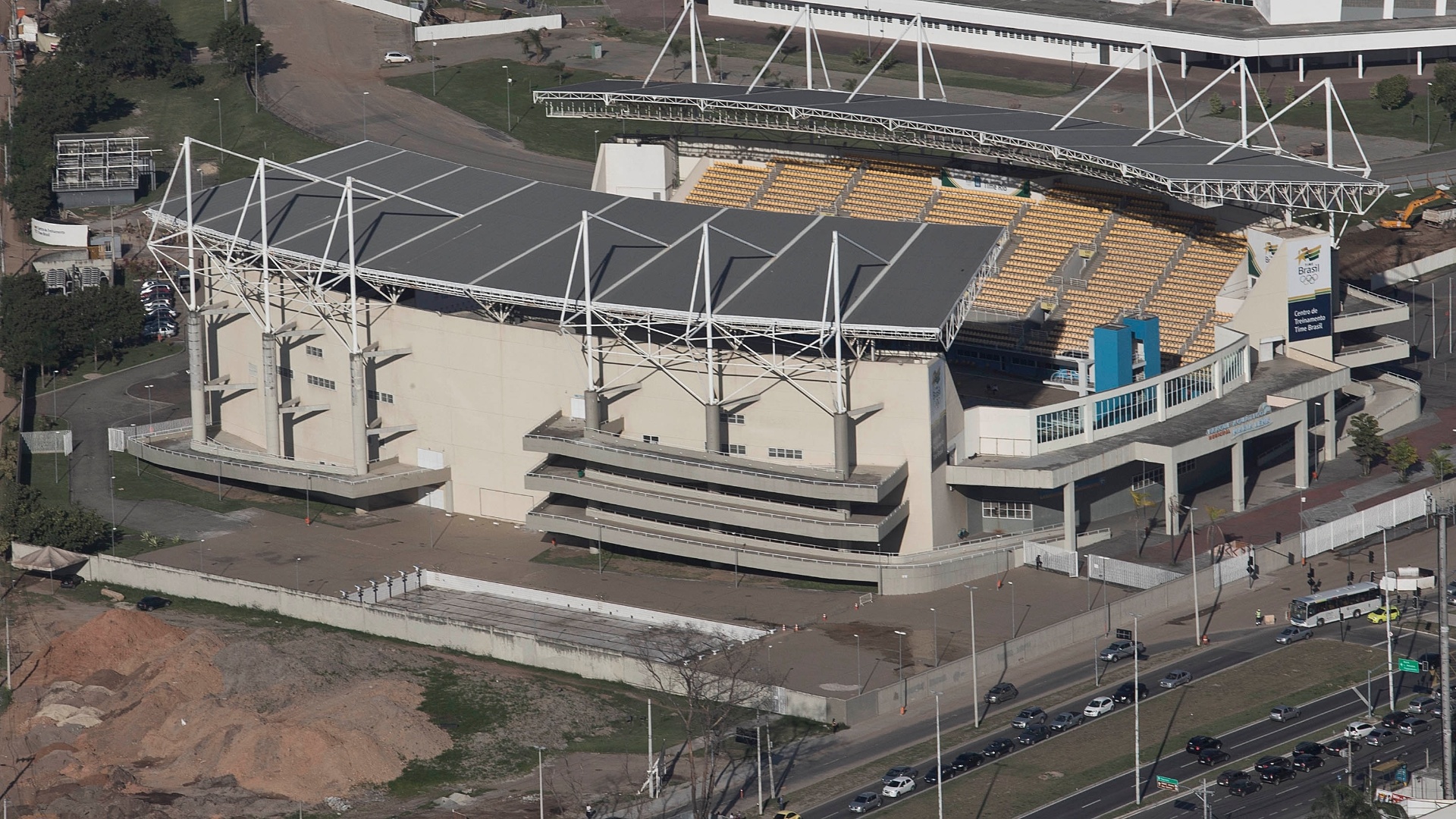 Parque Aquático Maria Lenk: O parque aquático foi construído para o Pan-Americano de 2007 e precisará passar por adequações para receber competições da Rio-2016. A reforma ainda não foi contratada. Não há previsão de custo nem prazo de conclusão definido. - Júlio César Guimarães/UOL