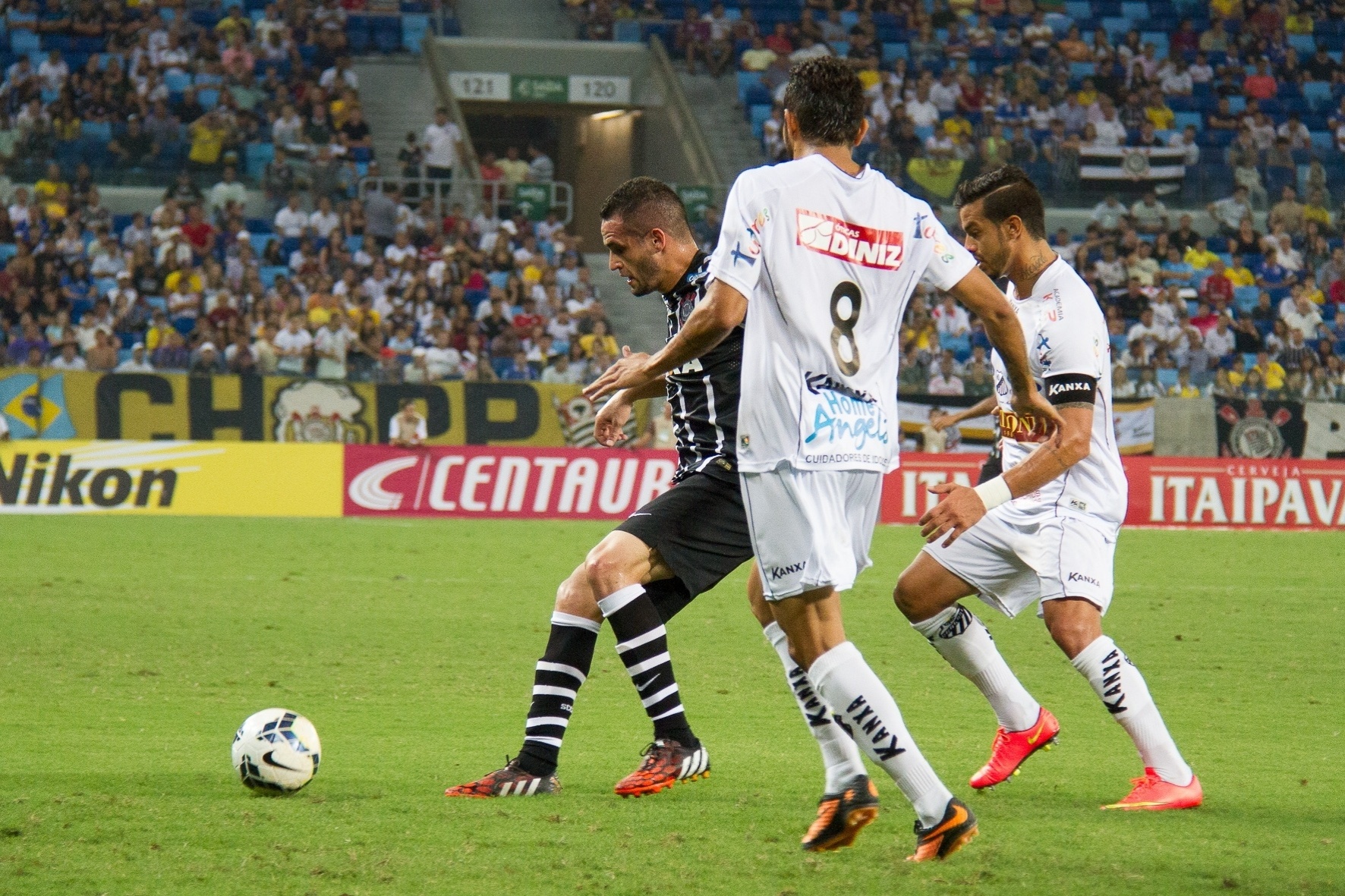 Fotos: Corinthians e Bragantino pela Copa do Brasil - 27 ...