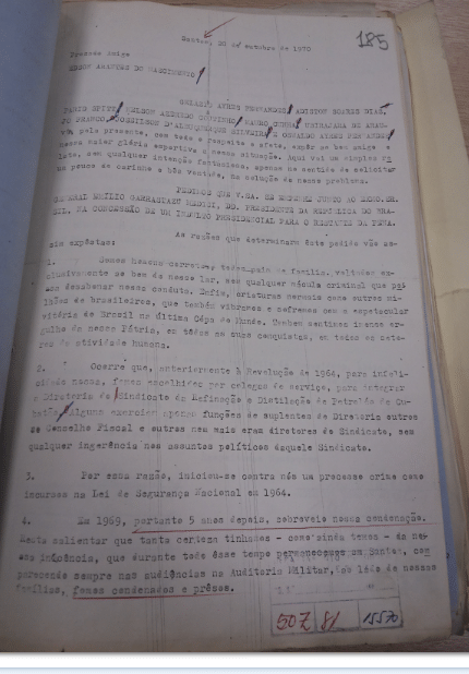 Primeira parte da carta que presos políticos tentaram entregar para Pelé - Reprodução/ Arquivo do DOPS