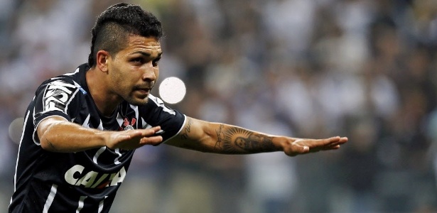 Petros deixou Corinthians há dois anos e volta da Espanha ao São Paulo - Ernesto Rodrigues/Folhapress