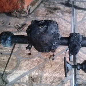 Casa da torcedora gremista Patricia Moreira é incendiada em Porto Alegre. O Corpo de Bombeiros conseguiu evitar que o fogo se espalhasse - Arquivo pessoal/Alexandre Rossetto