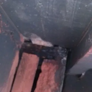 Casa da torcedora gremista Patricia Moreira é incendiada em Porto Alegre. O Corpo de Bombeiros conseguiu evitar que o fogo se espalhasse - Arquivo pessoal/Alexandre Rossetto