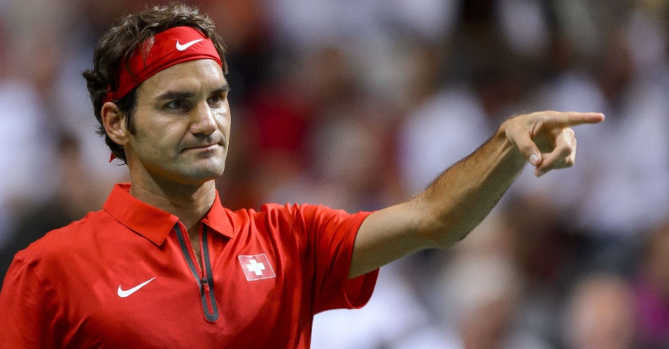 Federer teve dificuldades, mas confirmou vitória na Davis