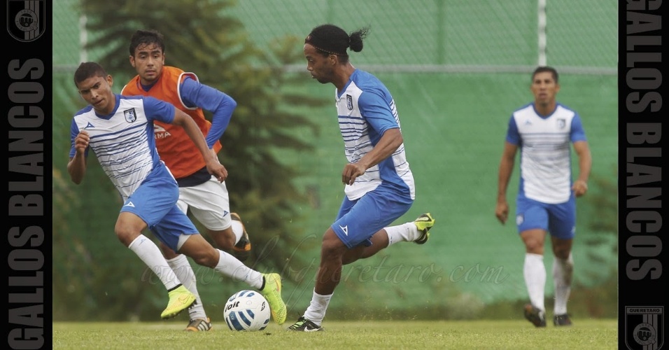15. set. 2014 - Ronaldinho Gaúcho treina com Querétaro pela primeira vez 