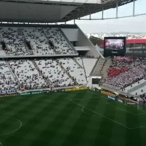 MP abre investigação sobre homofobia durante o jogo entre Corinthians e São  Paulo – CartaExpressa – CartaCapital