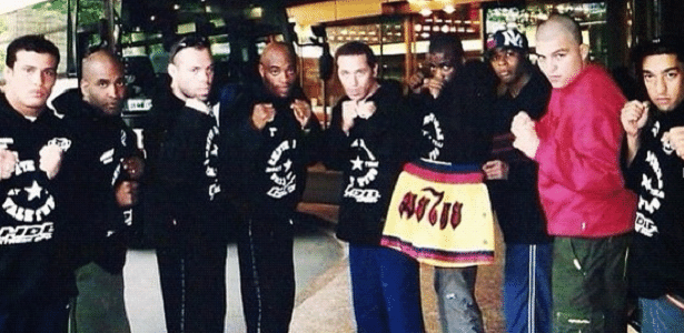 Foto de 2012 mostra os lutadores do UFC Anderson Silva, Wanderlei Silva e Cristiano Marcello em "excursão" para o Japão, para disputa do Pride - Divulgação/Instagram - Divulgação/Instagram