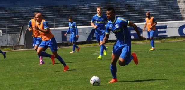 Walace é o mais cotado para atuar no Grêmio contra o Fluminense - Marinho Saldanha/UOL