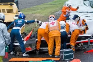 Piloto japonês morre após acidente grave em treino para corrida de