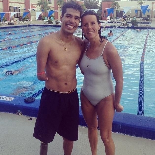 Susana posa com o grande astro paraolímpico brasileiro, Daniel Dias - Arquivo Pessoal