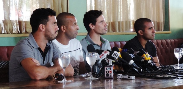 Jogadores disseram que ainda não sabem motivos pela saída do clube  - Pedro Ivo Almeida/UOL 