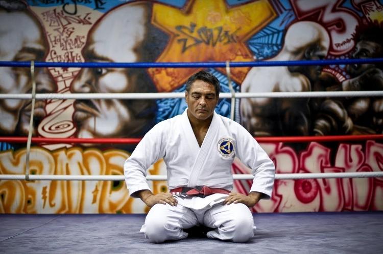 Rickson Gracie em academia no Rio de Janeiro; ex-lutador diz ter feito mais de 400 combates sem nunca perder