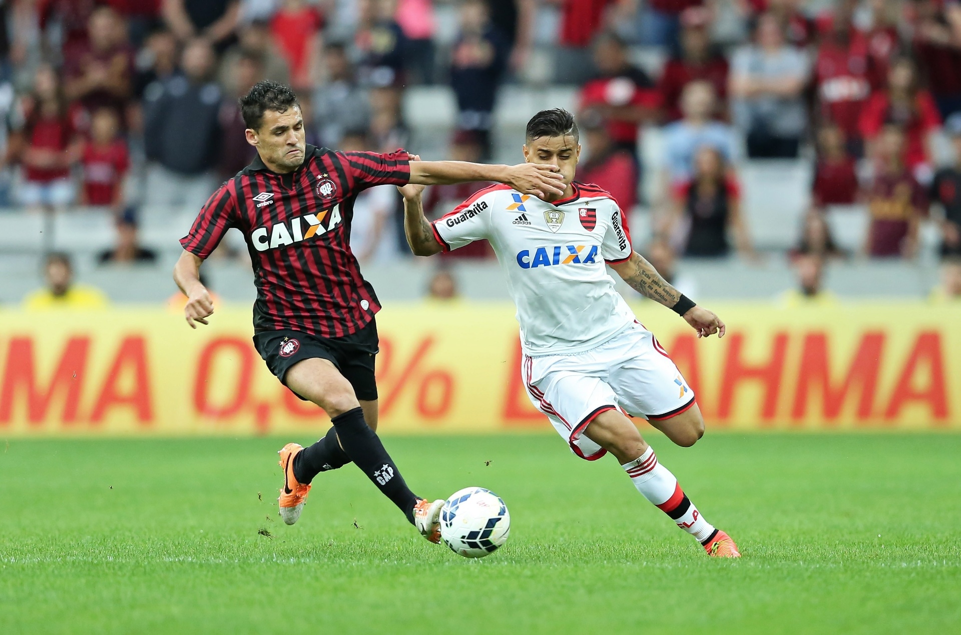 Fotos: Atlético-PR x Flamengo, pelo Brasileiro (19/10 ...