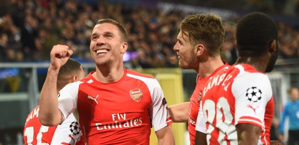 Podolski acaba de acertar sua transferência do Arsenal para a Inter de Milão - EMMANUEL DUNAND / AFP