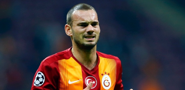 Holandês pode deixar o Galatasaray em janeiro - MURAD SEZER / REUTERS