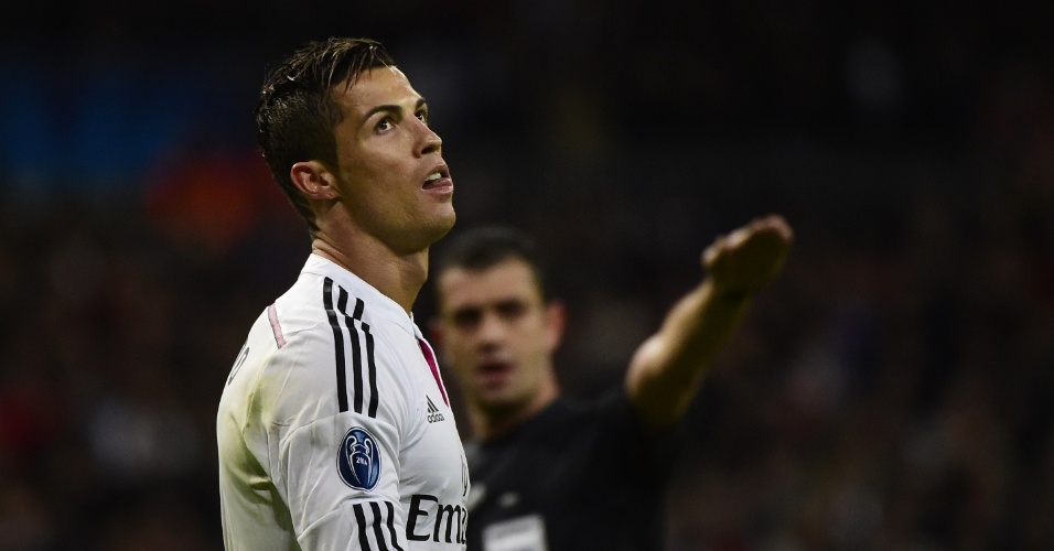 Cristiano Ronaldo lamenta oportunidade desperdiçada em jogo do Real Madrid na Liga dos Campeões