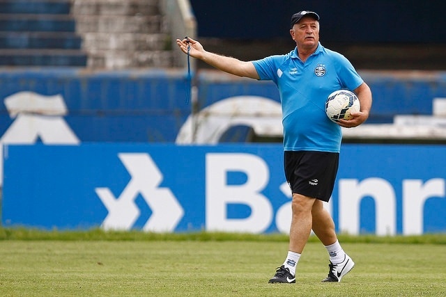 07 nov 2014 - Felipão comanda treinamento do Grêmio nesta sexta-feira