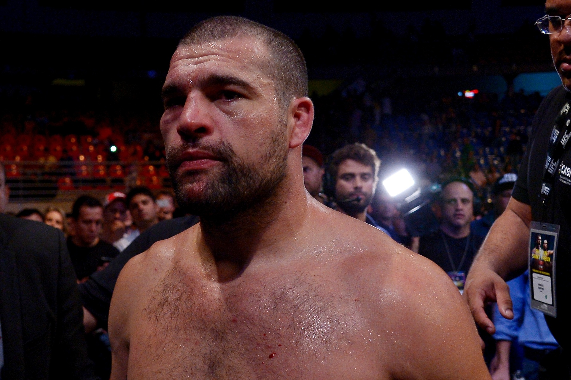 08.nov.2014 - Ovince Saint Preux precisou de apenas 35 segundos para nocautear o brasileiro Mauricio Shogun no UFC Uberlândia - Alexandre Loureiro / Inovafoto