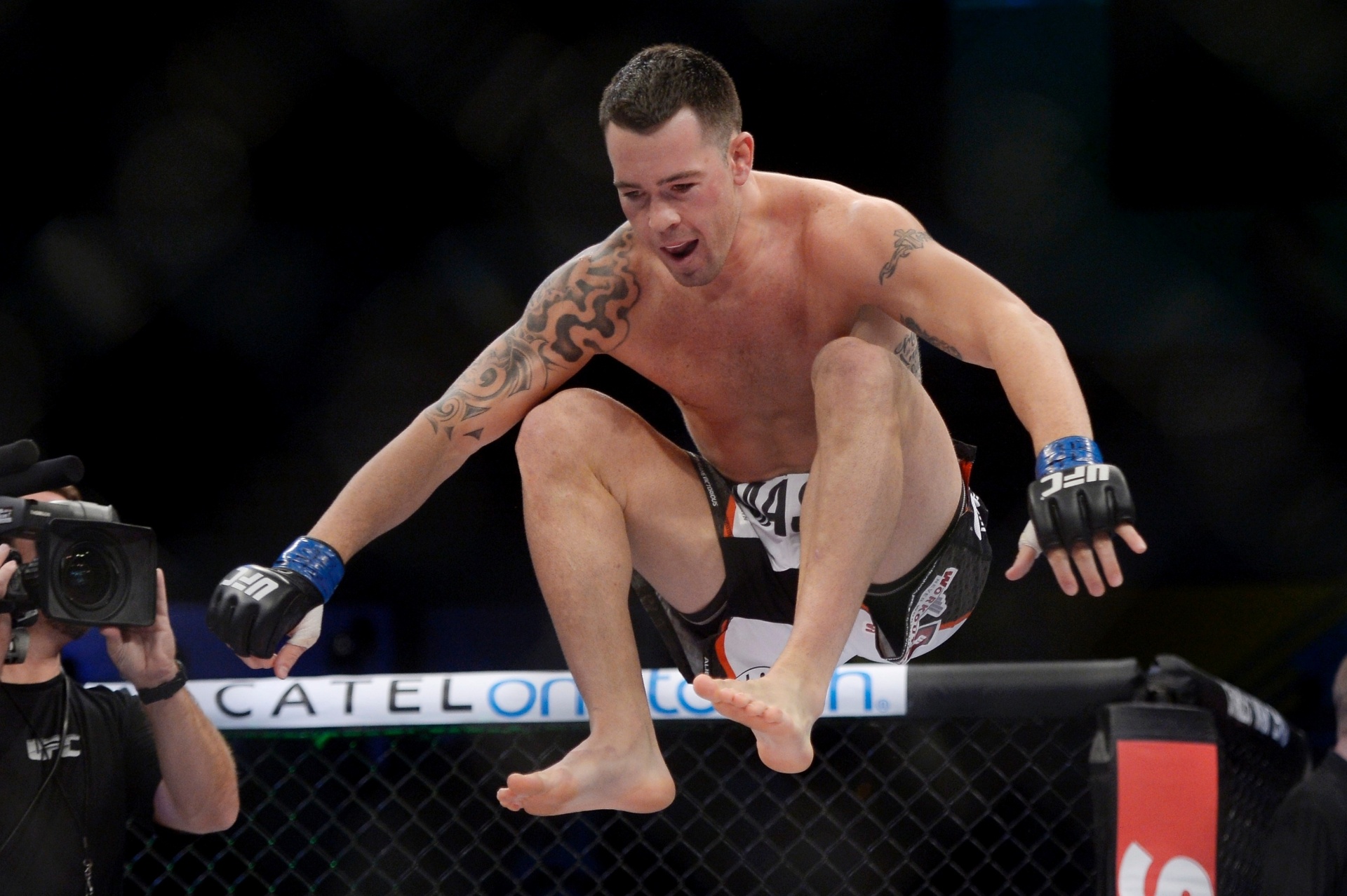 Colby Covington comemora vitória por finalização sobre o brasileiro Wagnão Silva - Alexandre Loureiro / Inovafoto