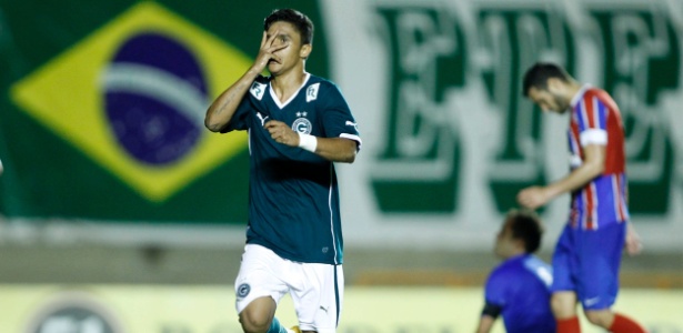 Erik é o artilheiro do Goiás no Campeonato Brasileiro, com dez gols - Adalberto Marques/AGIF