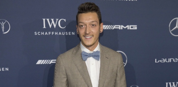 Özil ganha o prêmio Laureus de caridade após ajudar crianças brasileiras - EFE/Joerg Carstensen