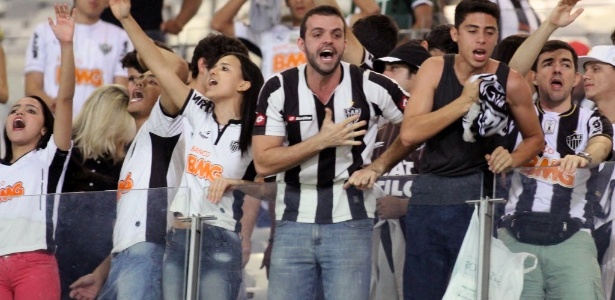 Até o momento, clube não terá que solicitar novos ingressos, devido à baixa procura - EFE/Paulo Fonseca