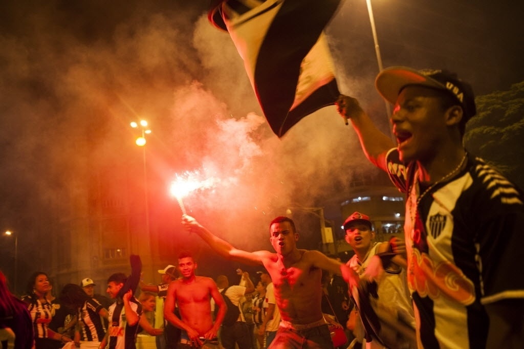 torcida do Atlético-MG faz a festa nas ruas de Belo Horizonte após a conquista da Copa do Brasil - Pedro Gontijo/UOL