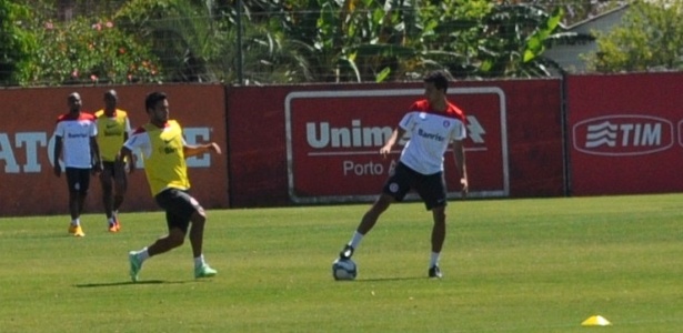 Nilmar participa de treinamento do Inter e pode voltar contra o Palmeiras - Marinho Saldanha/UOL