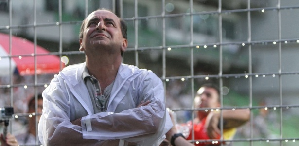 Idolatrado pela torcida, Kalil deixou o jeito durão de lado e chorou em sua despedida - Bruno Cantini/Site do Atlético-MG