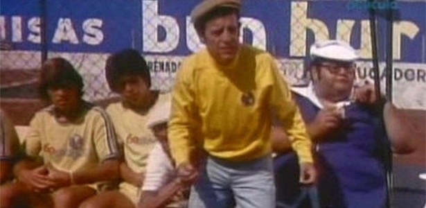 Roberto Bolaños interpretou um massagista do América-MEX no filme El Chanfle - Reprodução - Reprodução