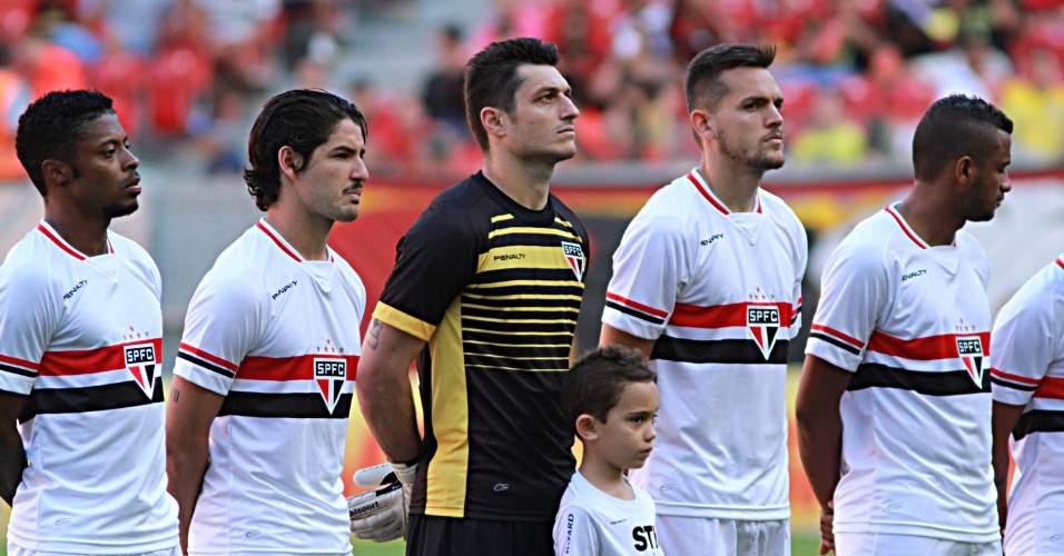 Goleiro Denis é titular do São Paulo na última rodada do Campeonato Brasileiro