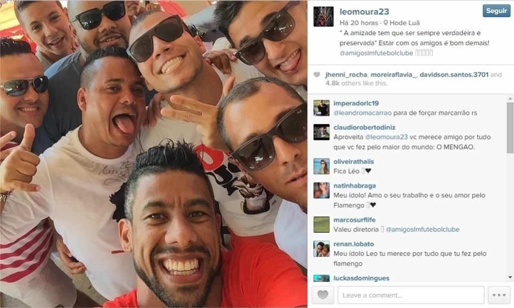 Léo Moura se reuniu com os amigos, que formam o time de futebol "Amigos do Léo Moura" - Reprodução/Instagram