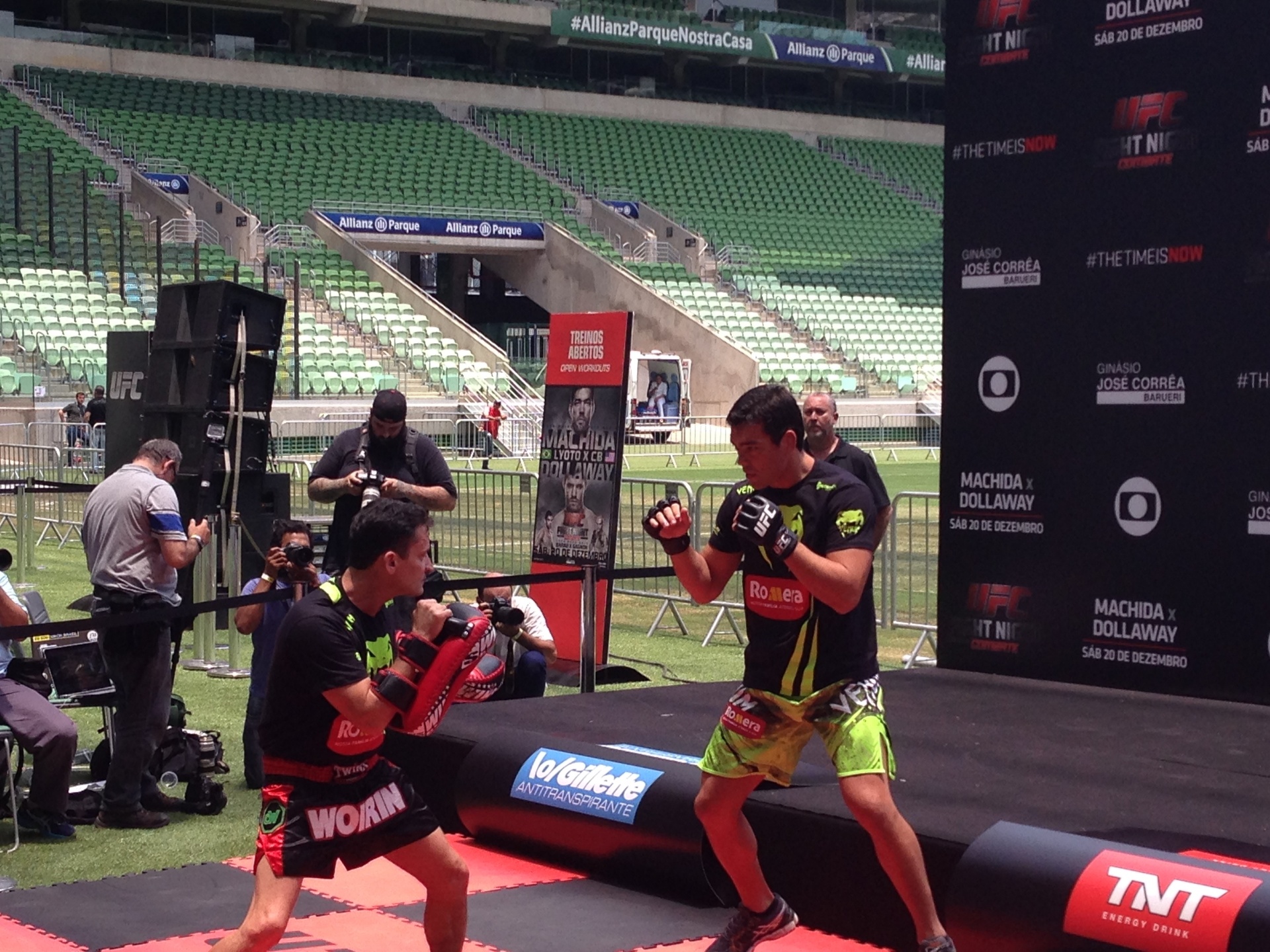 Lyoto Machida e CB Dollaway participam de treino aberto do UFC no Allianz Parque - undefined