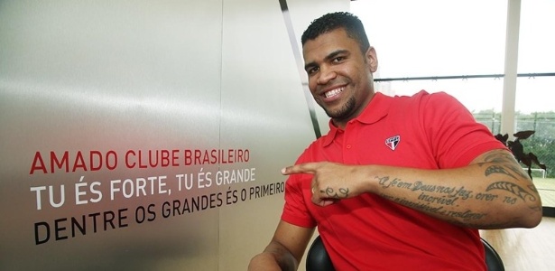 Breno foi confirmado como reforço do São Paulo em 2015 - Rubens Chiri/saopaulofc.net