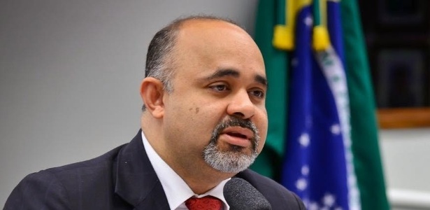 Deputado federal George Hilton (PRB-MG), novo ministro do Esporte de Dilma, tenta articulação para oferecer ensino superior a atletas - Reprodução/Facebook