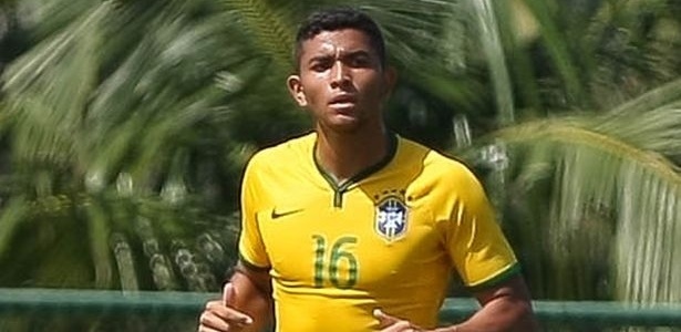 Mateus, lateral revelado no Palmeiras, está constantemente nas seleções de base - Cesar Greco/Ag. Palmeiras/Divulgação