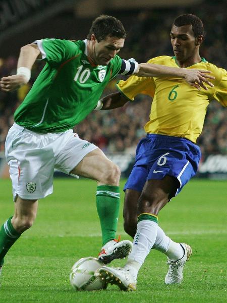 Richarlyson defende a seleção brasileira em amistoso contra a Irlanda, em 2008 - Ian Walton/Getty Images
