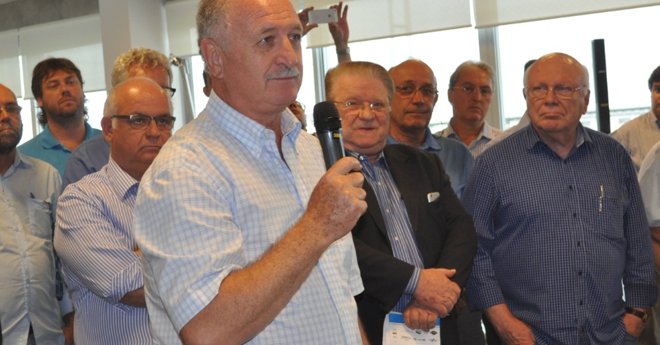 08 jan 2015 - Felipão fala em apresentação dos jogadores do Grêmio