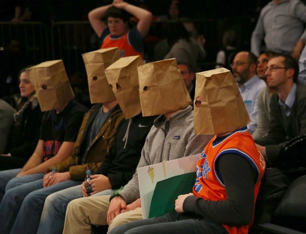 Jason Smith se irrita durante derrota dos Knicks - Elsa/Getty Images/AFP