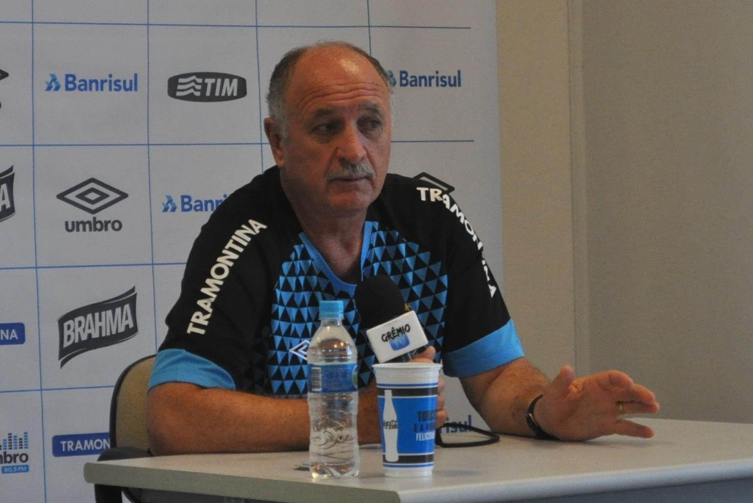 11 jan 2014 - Felipão concede entrevista coletiva no CT do Grêmio, em Porto Alegre