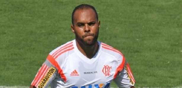 Alecsandro ficou fora de dois jogos pelo Carioca e volta ao banco de reservas nesta 4ª - Gilvan de Souza/Flamengo