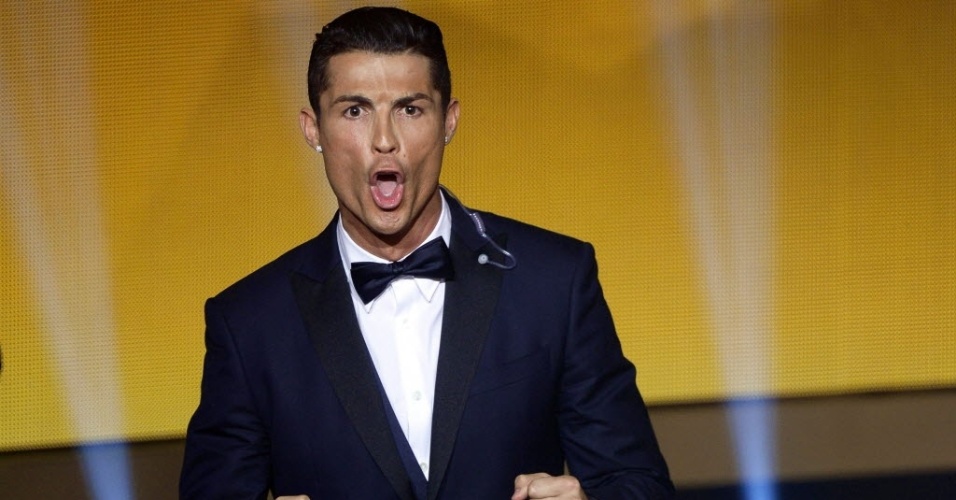 Cristiano Ronaldo no momento em que vence a Bola de Ouro