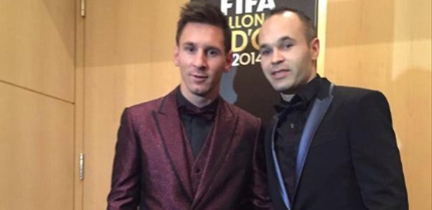 Messi e Iniesta posam juntos antes da Bola de Ouro de 2014 - Reprodução