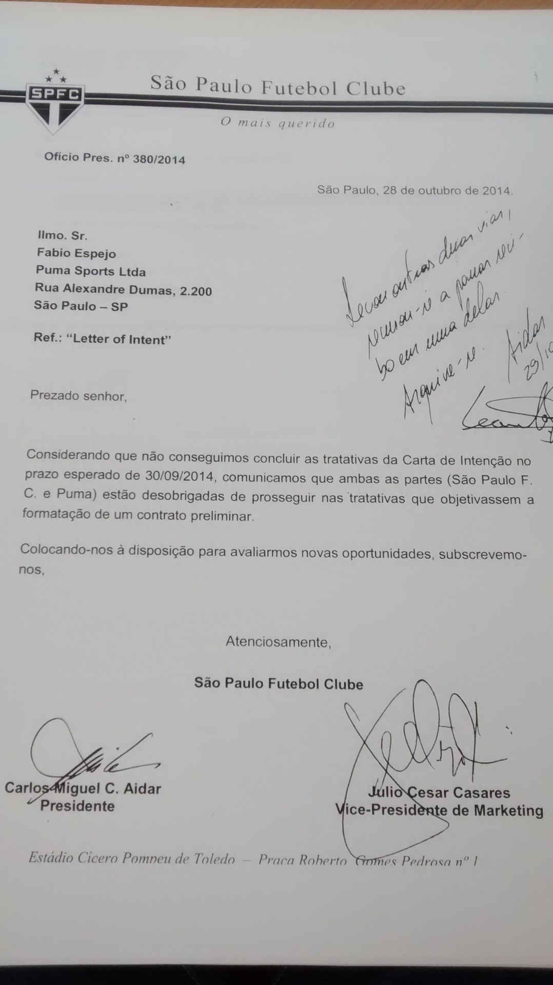 Ofício do presidente do São Paulo, Carlos Miguel Aidar, oficializa fim da negociação com a Puma no dia 28 de outubro, quase um mês depois do prazo da carta de intenções - Guilherme Palenzuela/UOL Esporte